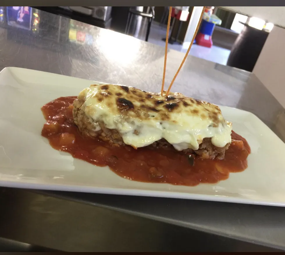 Antonio Reyes Avila_Bar Verona_Atarfe_review