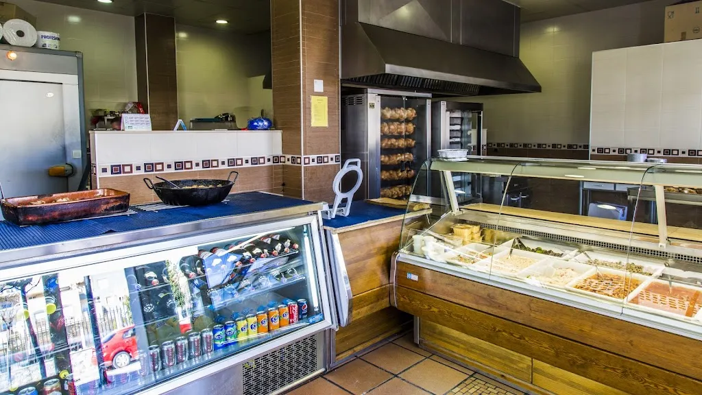 Casa del Pollo Asado restaurant in Atarfe