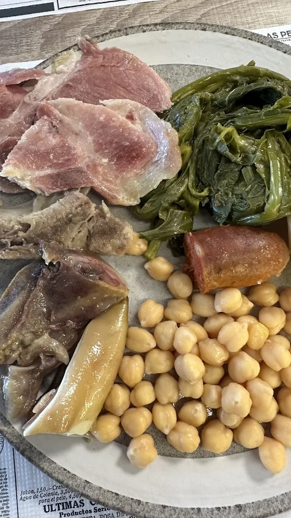 A Taberna de Nando restaurant in Cambre