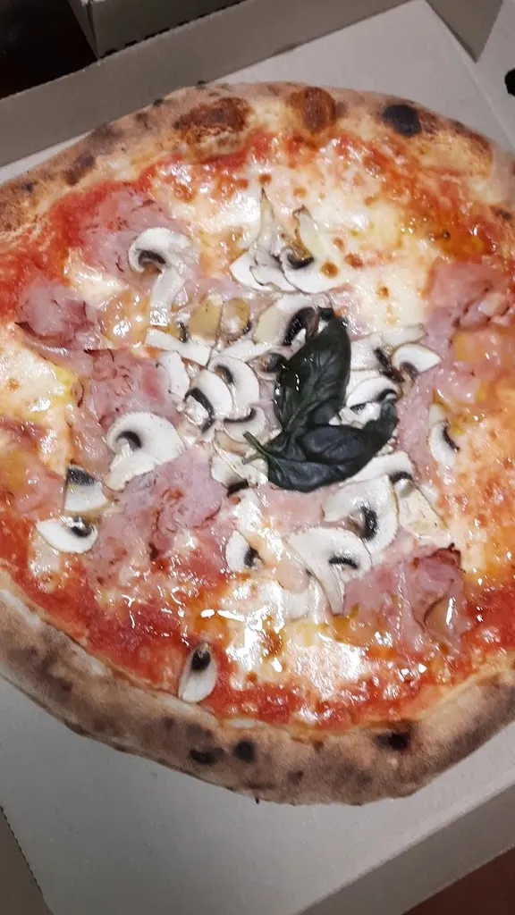 Favolosa Pizzería_Atarfe_slider_image_2