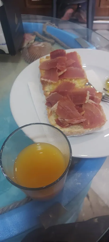 Norberto Fernández Porcel_Son Bou Cafetería/ Restaurante_Atarfe_recensione