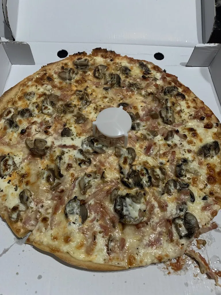 Noelia Nogueras_Pizzería Santa Ana_Atarfe_review