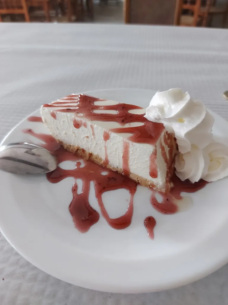 Xavi Baches_Rayma_Caniles_review