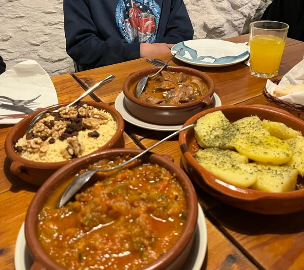 Menu_Taberna Restaurante La Tapa_Capileira_image_3