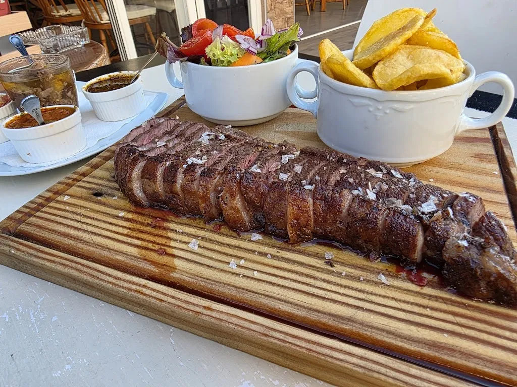 Robert Varga_La Parrilla Bar & Grill_Cáñar_review