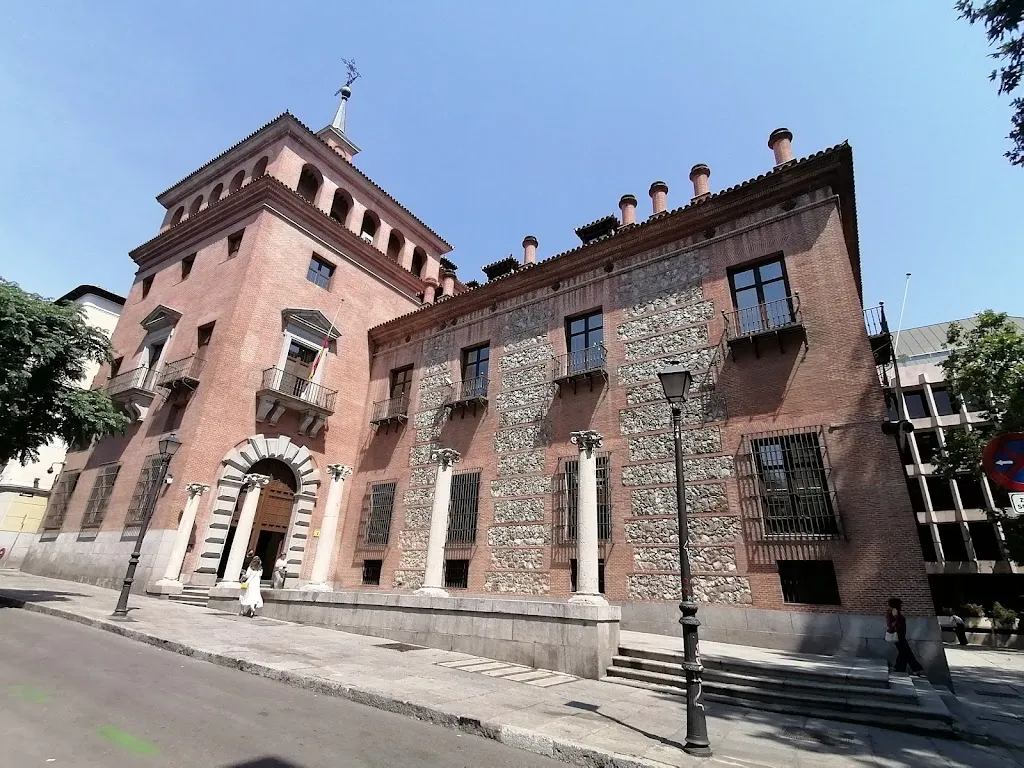 Casa de las Siete Chimeneas restaurant in Chimeneas