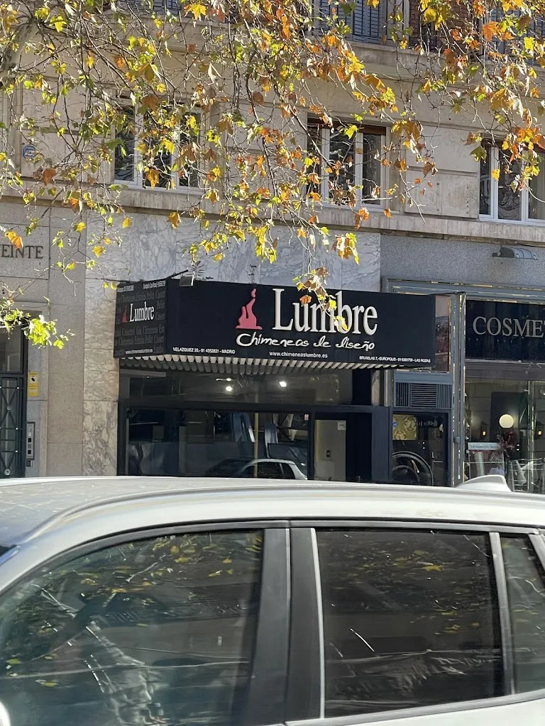 Chimeneas Lumbre restaurant in Chimeneas