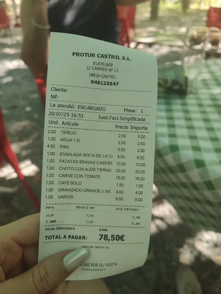 Libertad Holgado Ortega_Restaurante Piscina De Castril_Castril_review