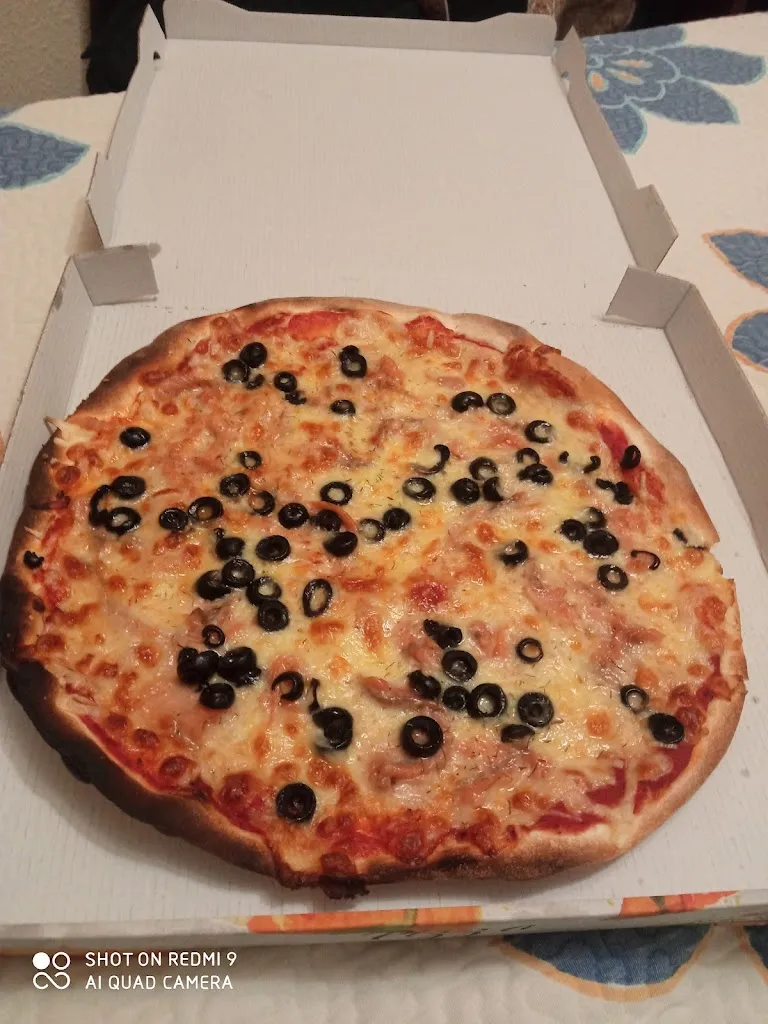 Rafael García Puyol_Pub-pizzería D2_Castril_review