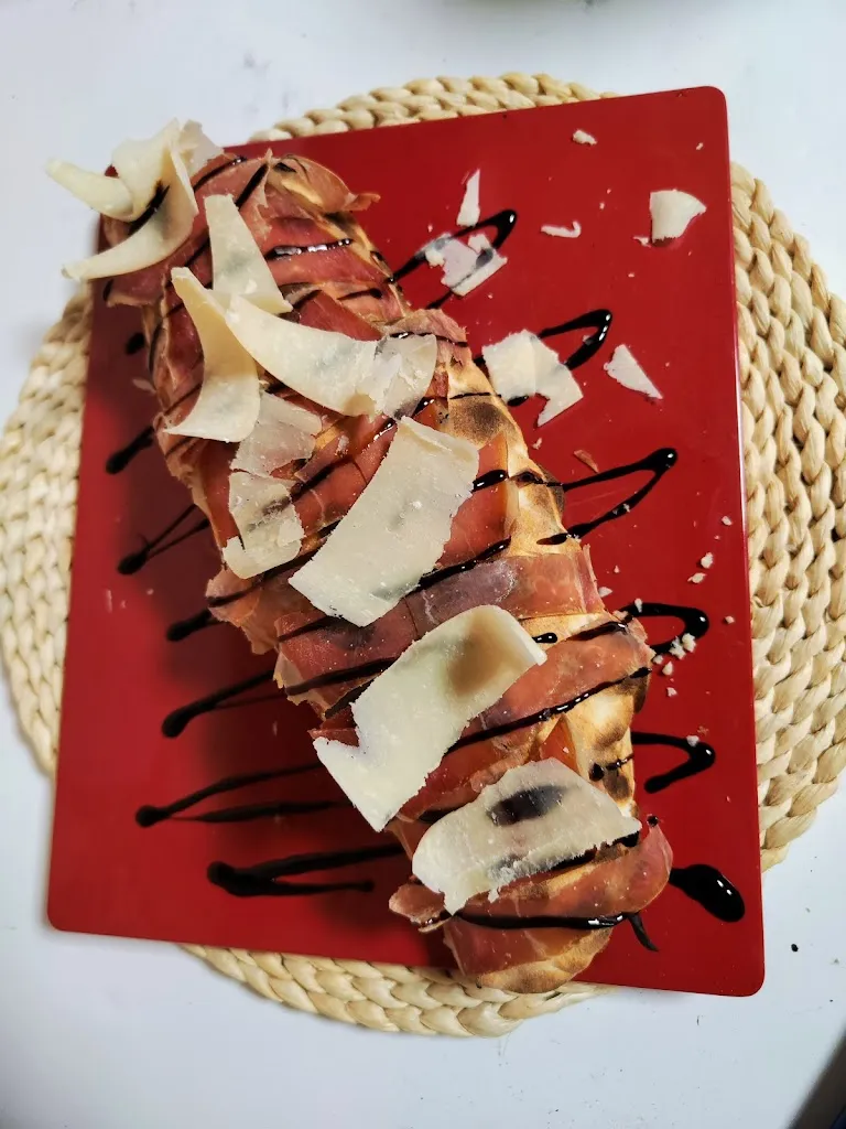 Pub-pizzería D2_Castril_slider_image_2