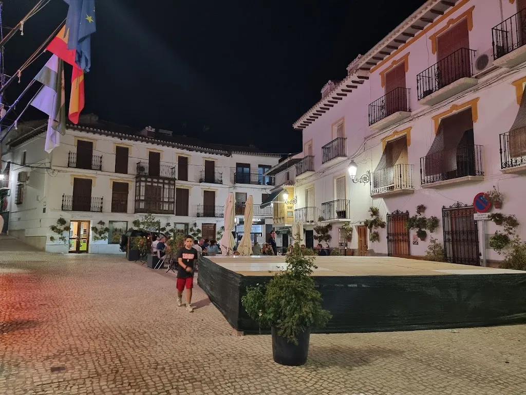 Hanna Szyszka_Bar La Cochera_Castril_review