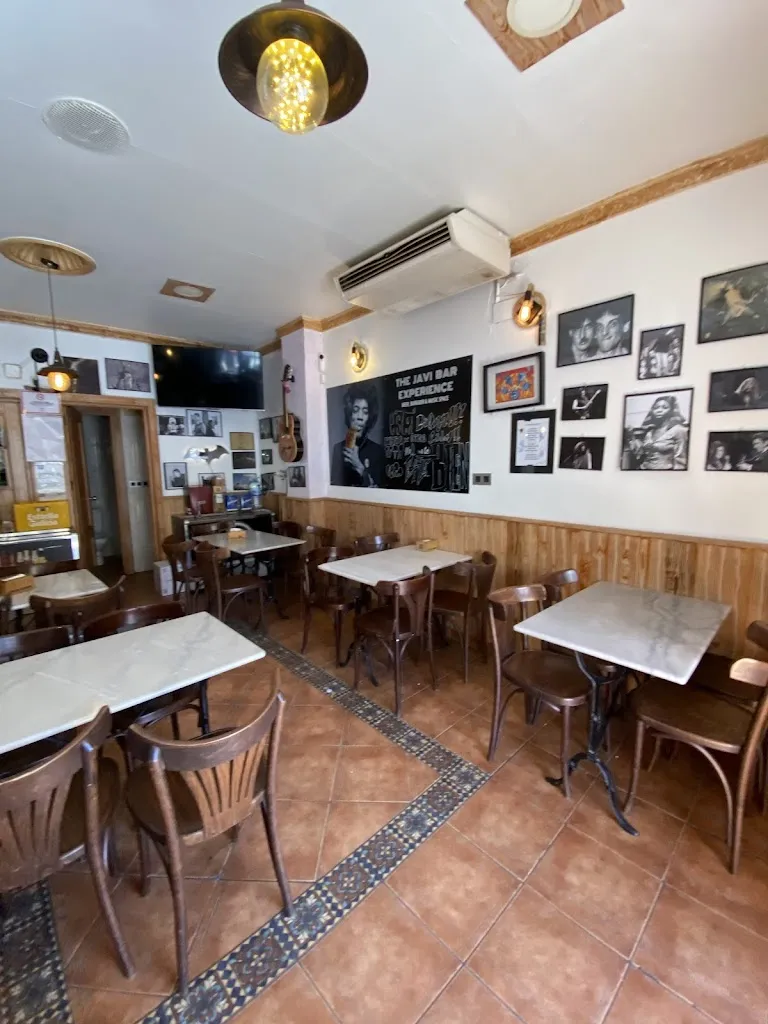 The Javi Bar Experience restaurant in Cenes de la Vega