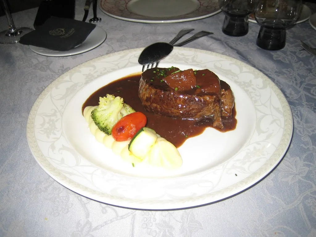 Yassmin y_Restaurante Ruta del Veleta_Cenes de la Vega_recensione