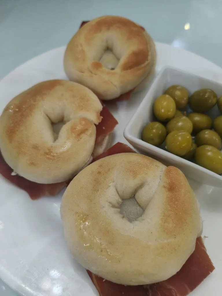 Heather Shuker_Restaurante los Faroles_Cenes de la Vega_review