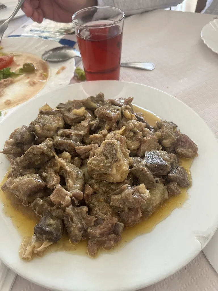 Miguel Carreño_Merendero el tollin_Cenes de la Vega_review