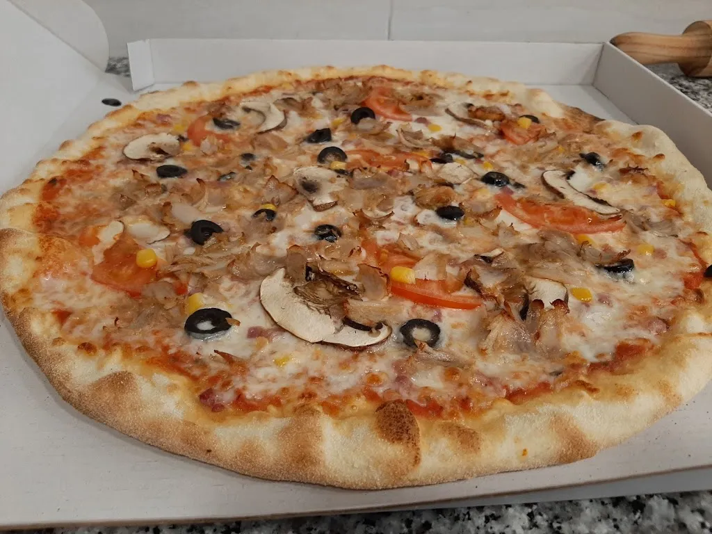 Pizzeria & Kebab NEVADA_Cenes de la Vega_slider_image_1