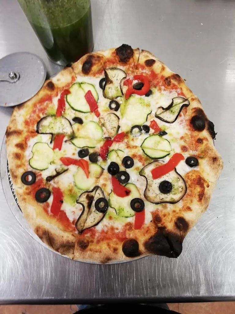 Pizzeria & Kebab NEVADA_Cenes de la Vega_slider_image_3