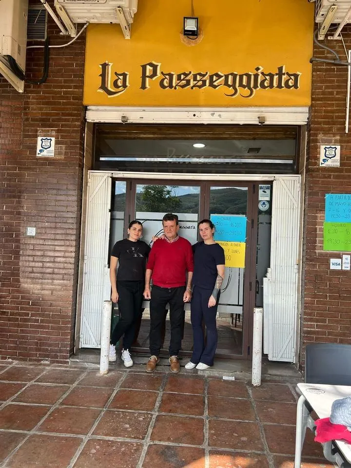 Rest. Pizzeria Passeggiata restaurant in Cenes de la Vega