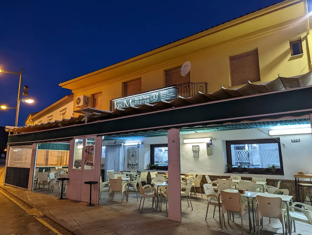 Andrew / André Guillaume_Los Mellizos Bar de Tapas_Cogollos de Guadix_review