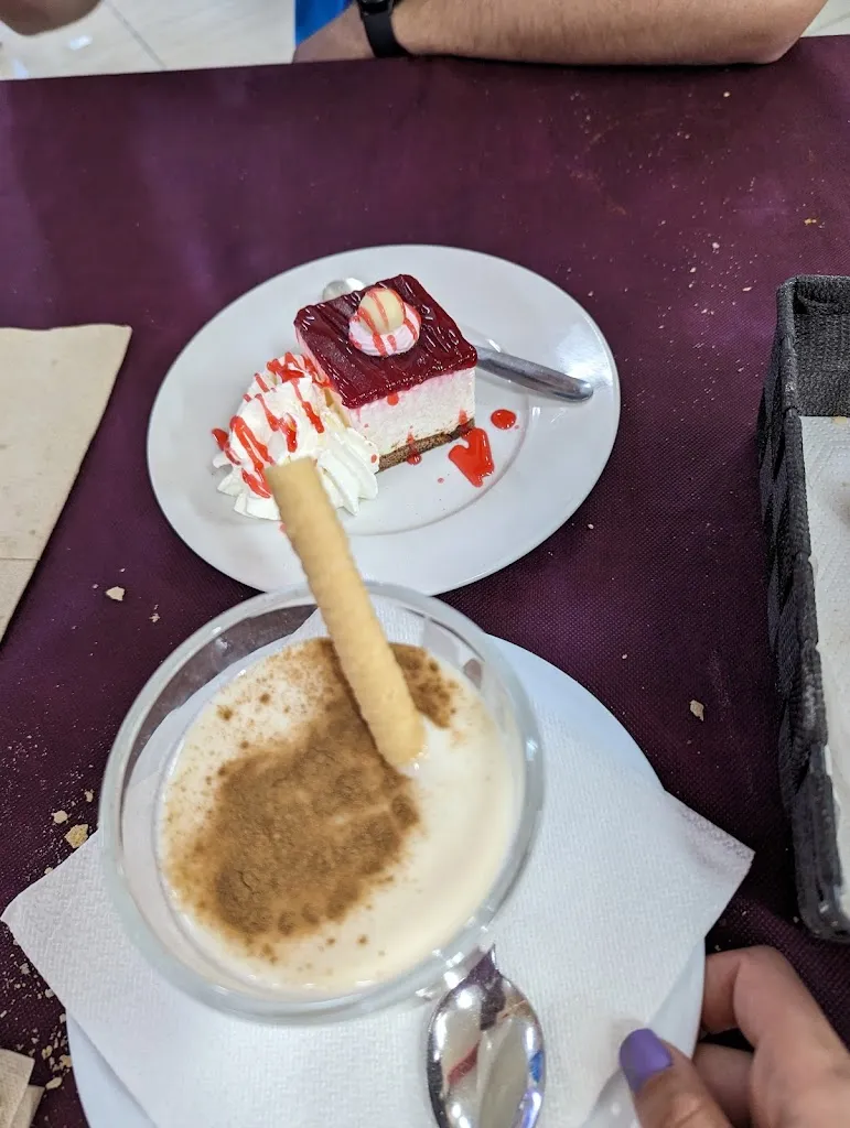 Beatriz Paniagua_Bar restaurante El Hogar_Cogollos de Guadix_review