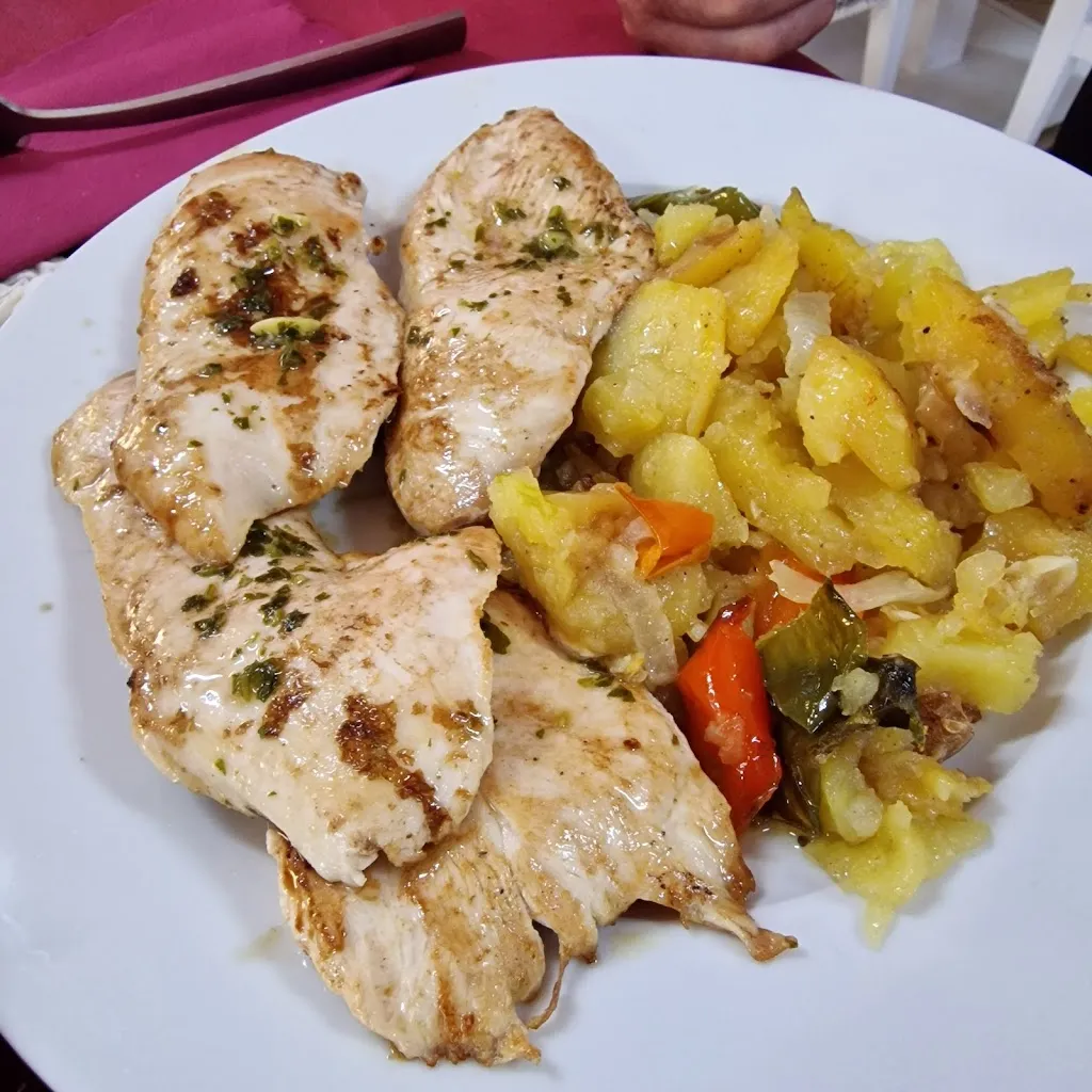 Bar restaurante El Hogar_Cogollos de Guadix_slider_image_3