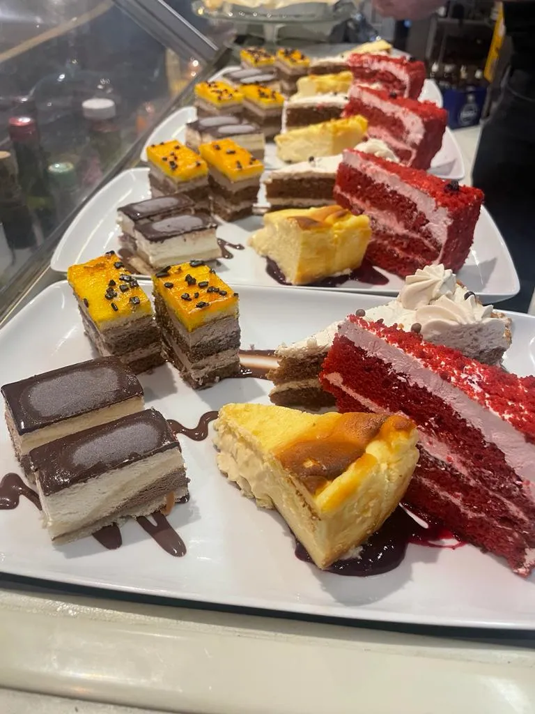 Taberna el Teide restaurant in Cogollos de la Vega