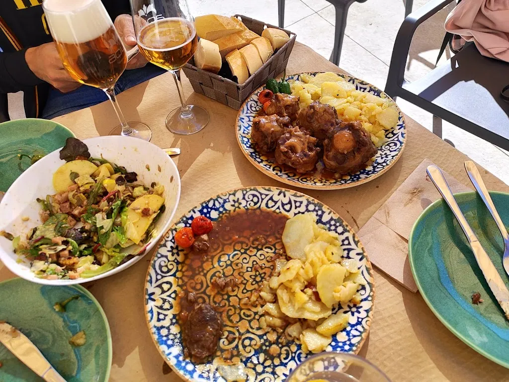 Menu_AQUA Gastrobar restaurante_Cogollos de la Vega_image_8