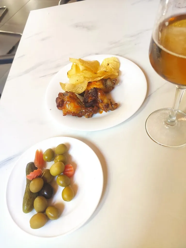 Luc_AQUA Gastrobar restaurante_Cogollos de la Vega_review