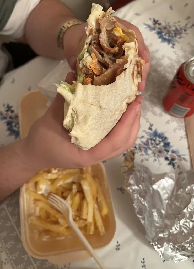 Fati A.C_Kebab Serafín_Cogollos de la Vega_review