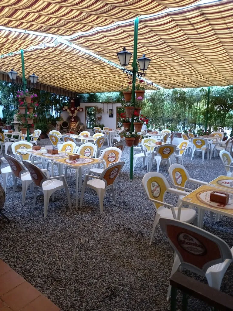 Cafe Bar Alba_Cogollos de la Vega_slider_image_1