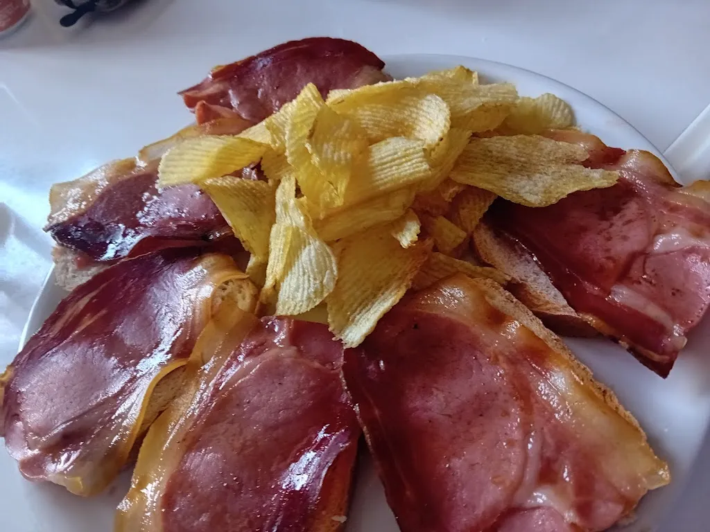 Elsa Ros_BAR DE TAPEO LA HIGUERA_Cortes de Baza_review