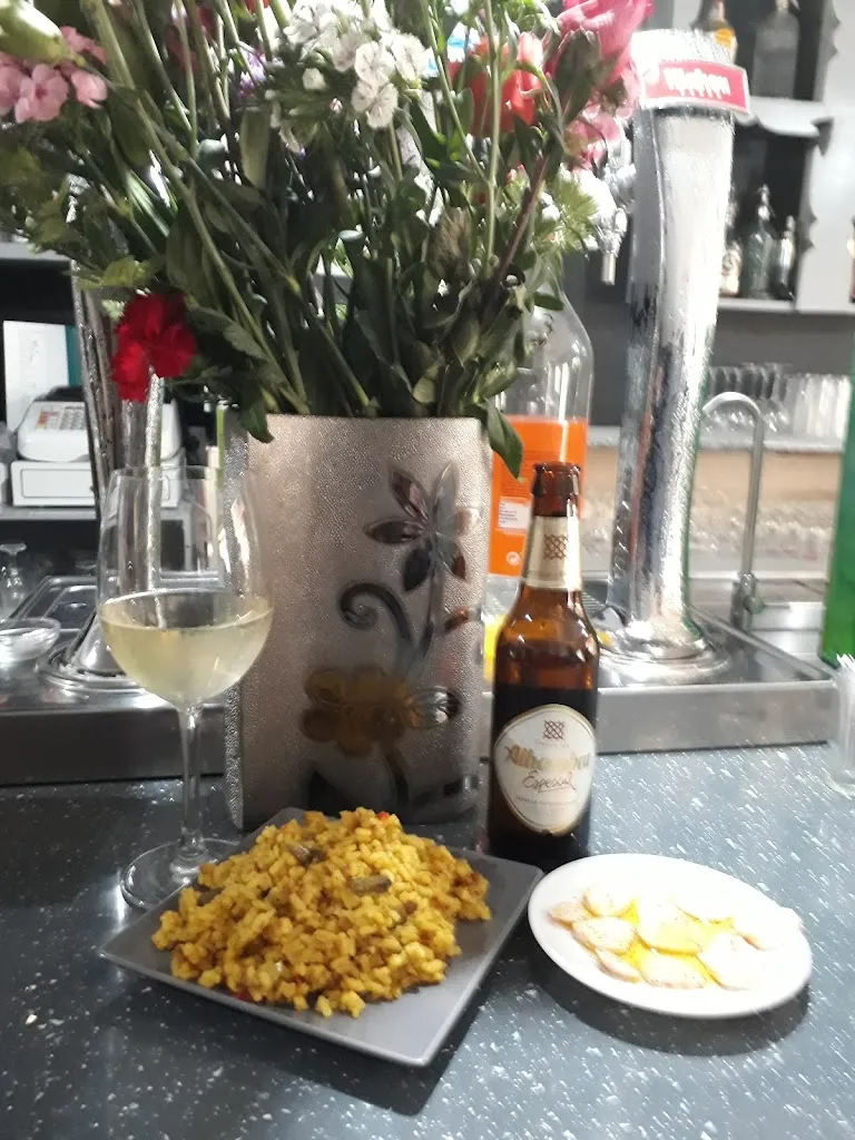 Raicheal Gallagher_Bar El Casino_Cortes de Baza_review