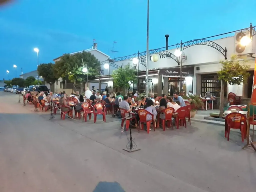 Chris Williams_Café Bar Víctor_Cortes de Baza_review