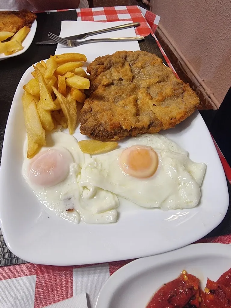 jose suarez tinoco_Bar Restaurante La Bodega Calahorra_Calahorra La_recensione