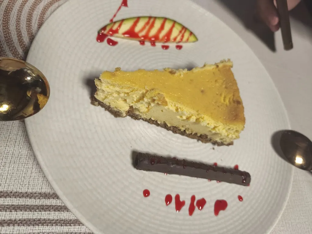 Stephanie Sanchez_Restaurante RH comida latina_Calahorra La_review