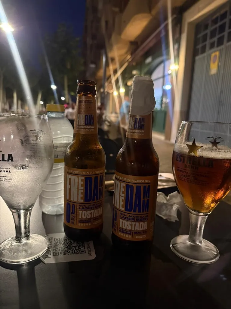 Eduardo Birchmeyer_Bar Artesano Avenida Calahorra_Calahorra La_review