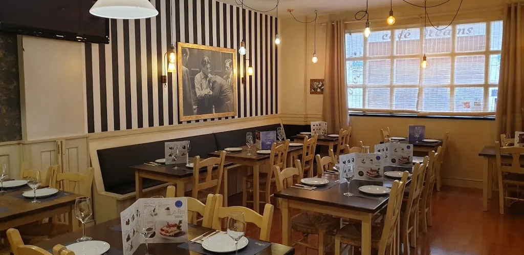 La Mafia se sienta a la mesa ristorante a Calahorra La