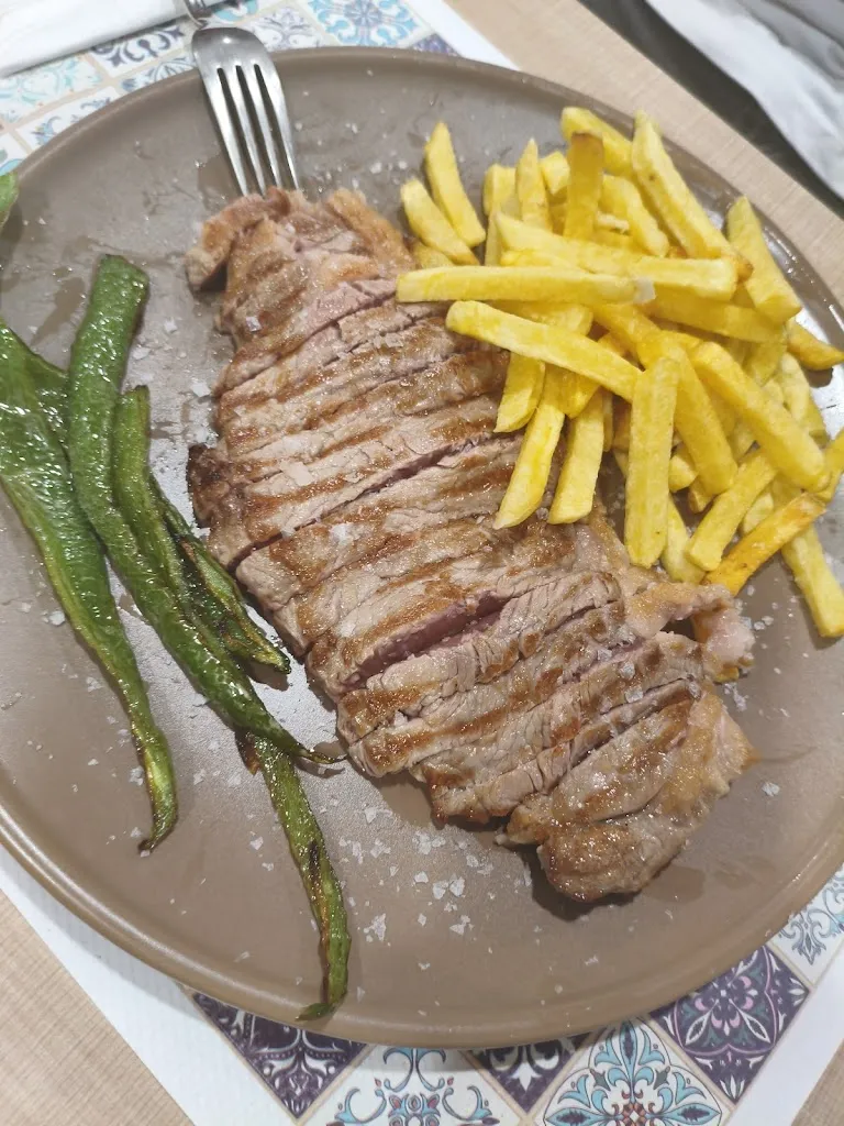 Bar Restaurante Los Leones_Calahorra La_slider_image_3