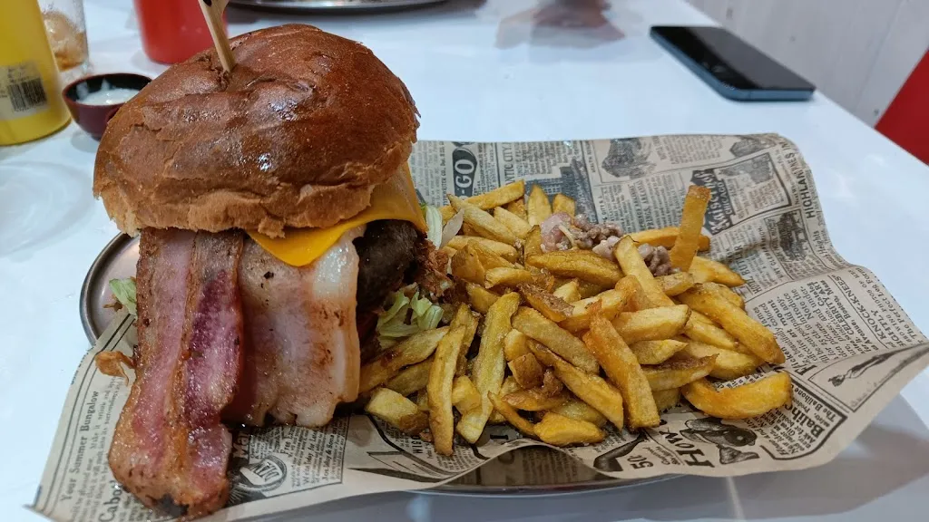 Ander Urriolabeitia_Te Como Diner - Burgerbar_Calahorra La_review