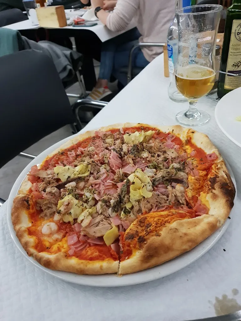 Menu_Avenida_Cuevas del Campo_image_2