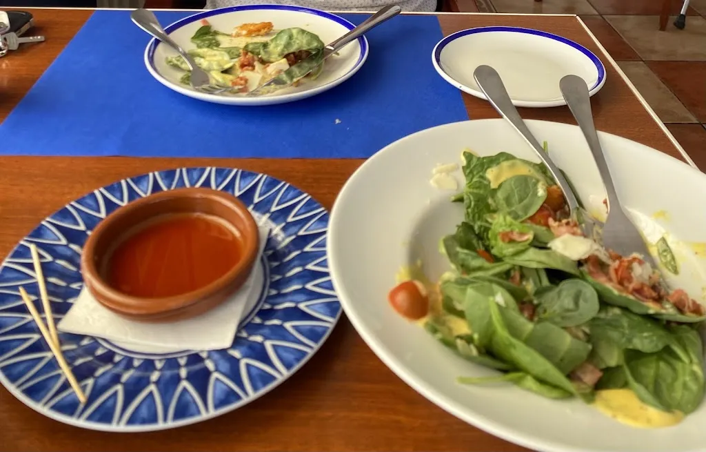 Jessie Leggett_RESTAURANTE EL NAUTICO _Cuevas del Campo_avis