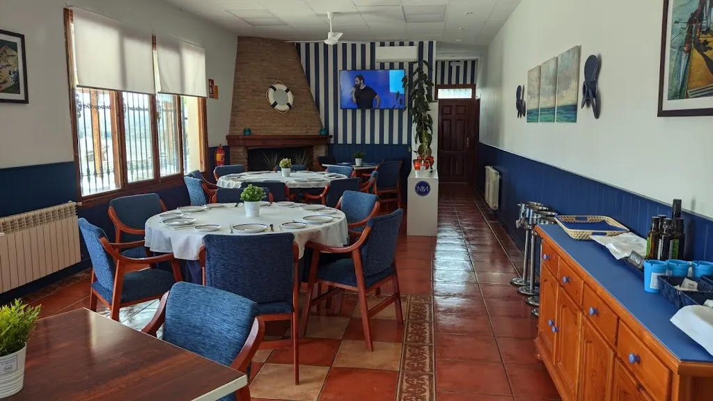 RESTAURANTE EL NAUTICO _Cuevas del Campo_slider_image_1