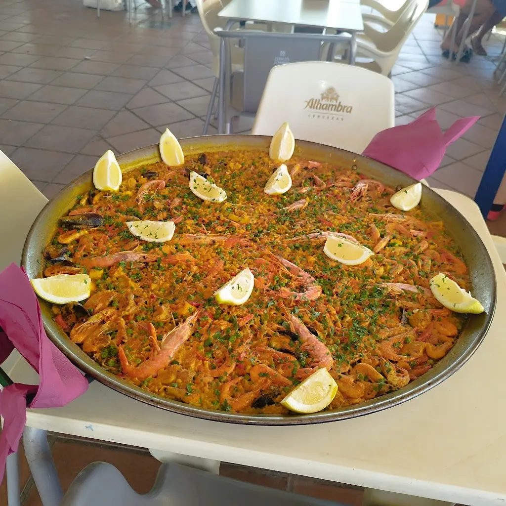 Jose Manuel Fuentes Rodríguez_Bar-piscina cuevas del campo_Cuevas del Campo_review