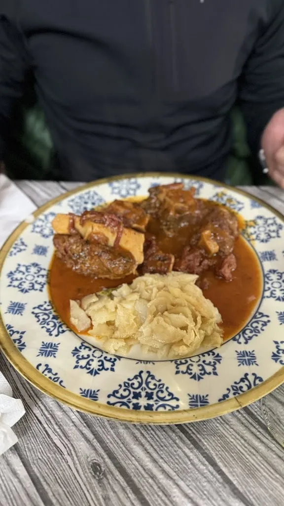 Gloria Harrison_Restaurante Mesón la Taberna_Cortes y Graena_review