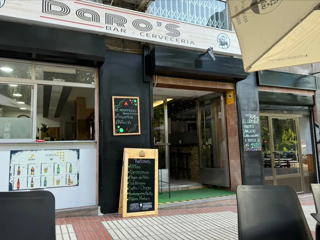 Daro'S Bar-Cerveceria. restaurant in Darro