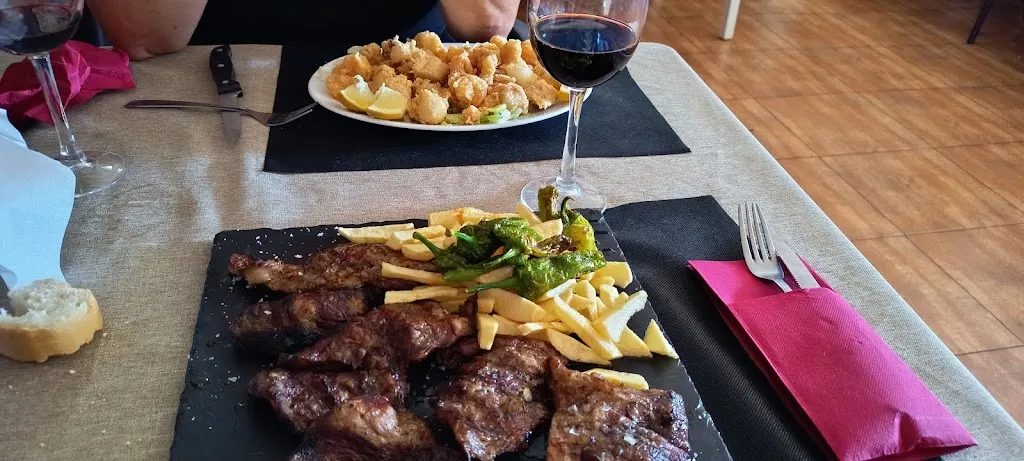 Oscar García_Bodegas Gómez Jiménez_Darro_review