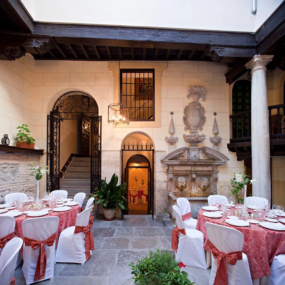 RESTAURANTE ALJIBE 1644 restaurant in Darro