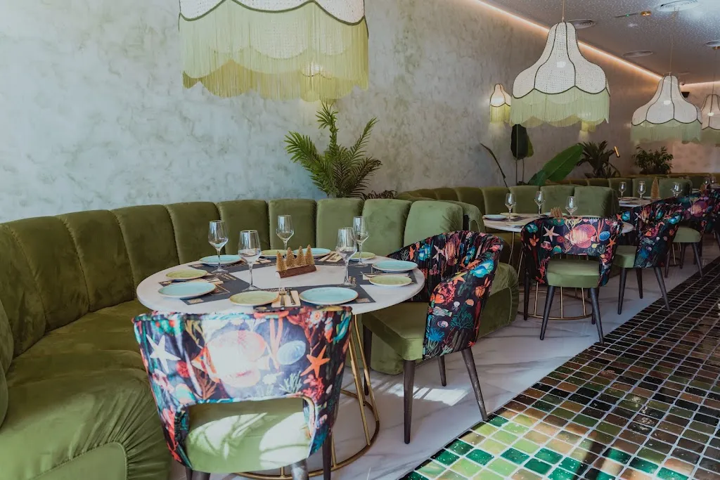 Pez Limón Barsalao restaurant in Churriana de la Vega