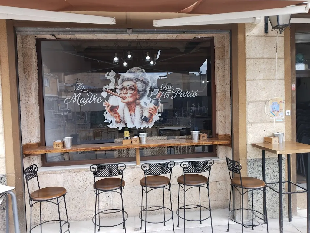 La Madre que te Parió restaurant in Churriana de la Vega