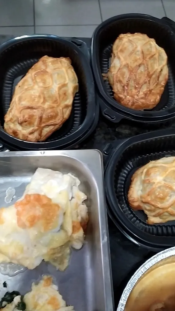 Asador de Pollos El Guaje restaurant in Churriana de la Vega